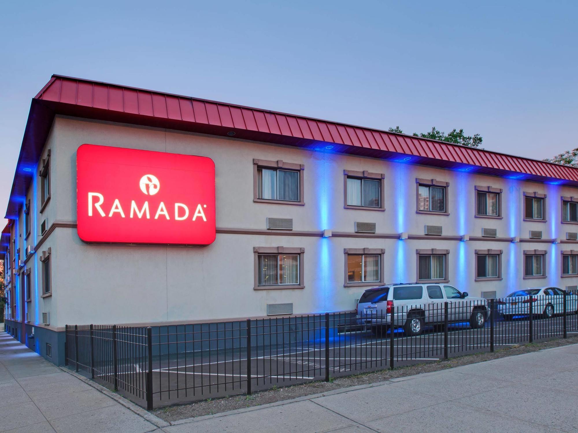 Ramada By Wyndham Bronx Hotel New York Kültér fotó